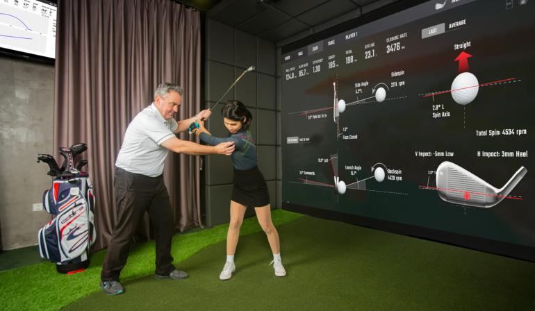 INDOOR GOLF – Xu hướng học golf trong năm 2022